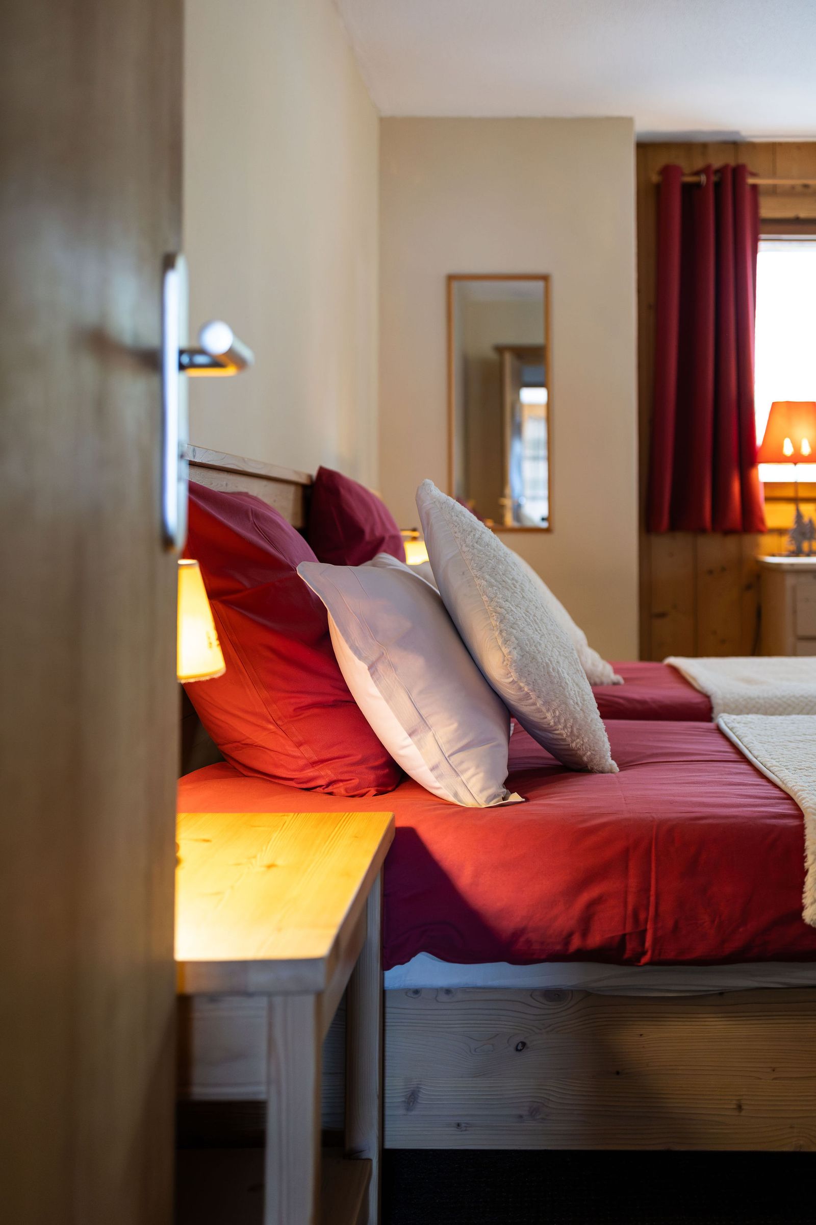 Second bedroom detail