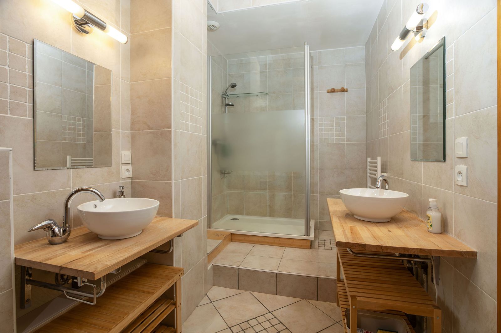 Family room bathroom, double vanity