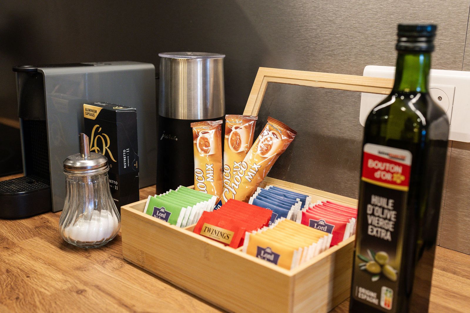 Tea and coffee station